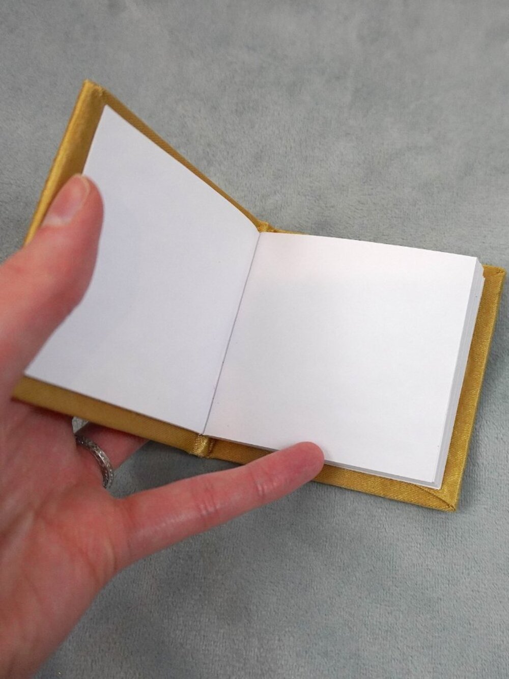 Rhinestone "L" Mini Notebook & Pen - Picture 3 of 4